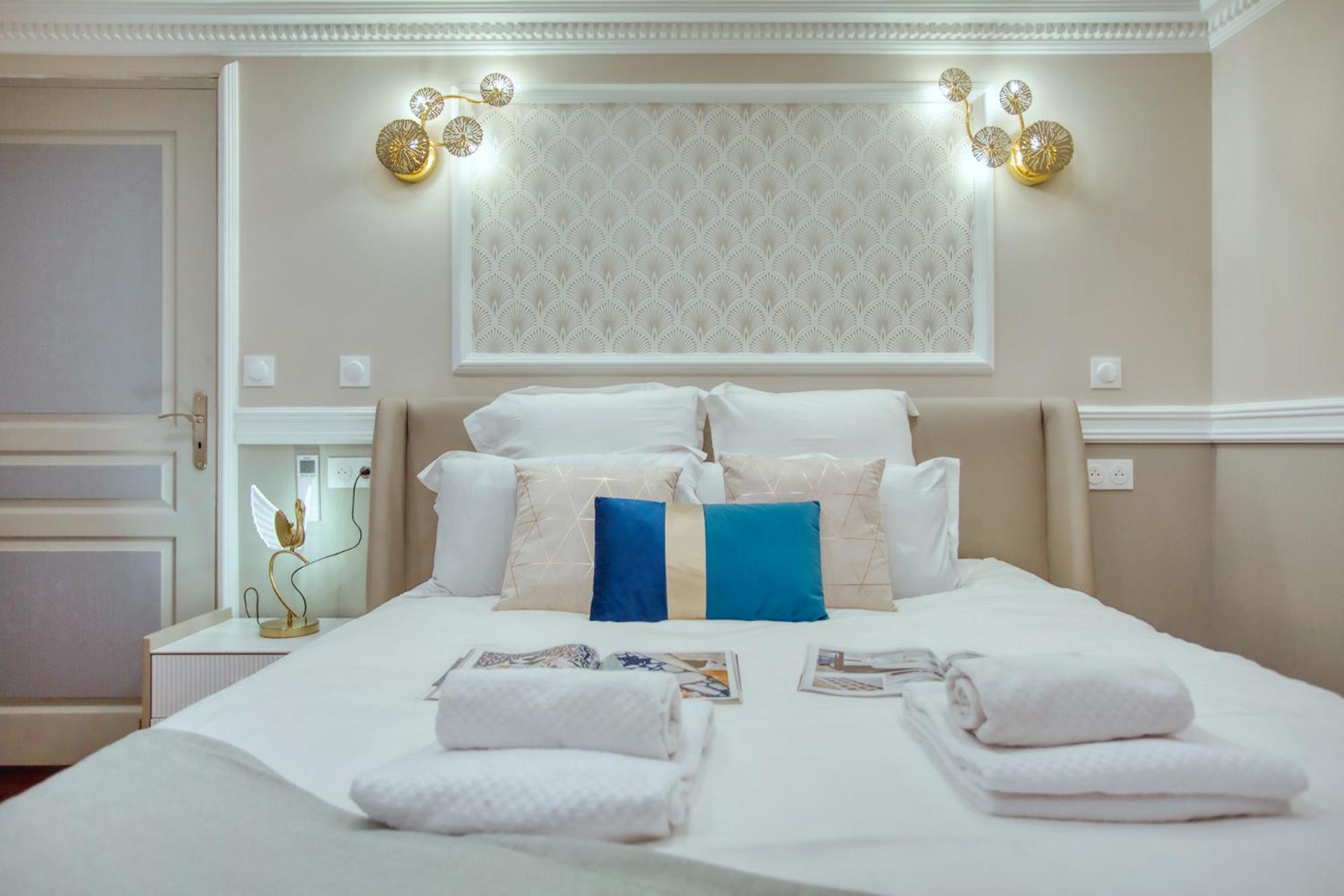 Elegant Triplex In Paris - Ideal For 10 - Aircon Eksteriør bilde